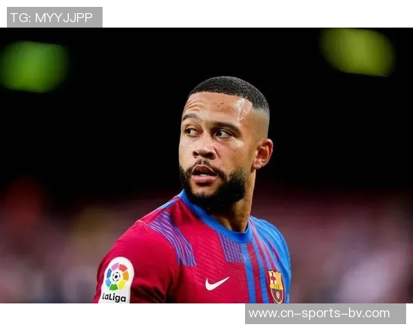 女网红曝德佩隐秘关系称怀孕德佩得知后选择失踪引发热议