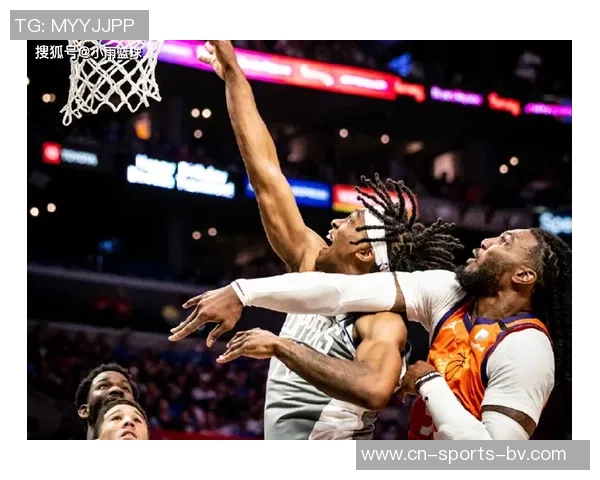 乔治状态低迷三分全失铁但末节发力独得10分助球队逆转胜利