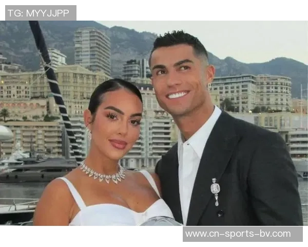 乔治娜社媒粉丝总数突破9200万引发热议,ins和tiktok双双创佳绩 乔治娜社媒粉丝总数突破9200万引发热议,ins和tiktok双双创佳绩