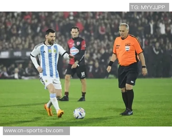 舍什科回忆父亲影响:从小踢门将到全场带球破门的成长历程 舍什科回忆父亲影响:从小踢门将到全场带球破门的成长历程