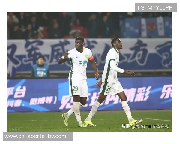 三镇新任主帅莫拉强调将根据球员特点制定战术追求进攻风格不变 三镇新任主帅莫拉强调将根据球员特点制定战术追求进攻风格不变