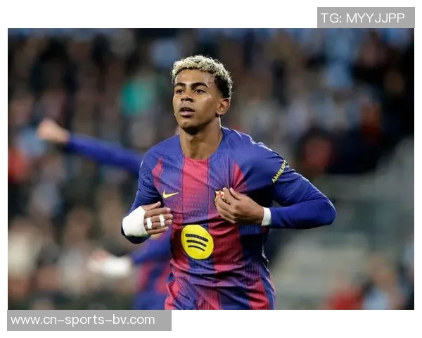 EAFC26年度蓝候选名单揭晓梅罗领衔前锋亚马尔拉菲萨拉赫意外入选中场 EAFC26年度蓝候选名单揭晓梅罗领衔前锋亚马尔拉菲萨拉赫意外入选中场