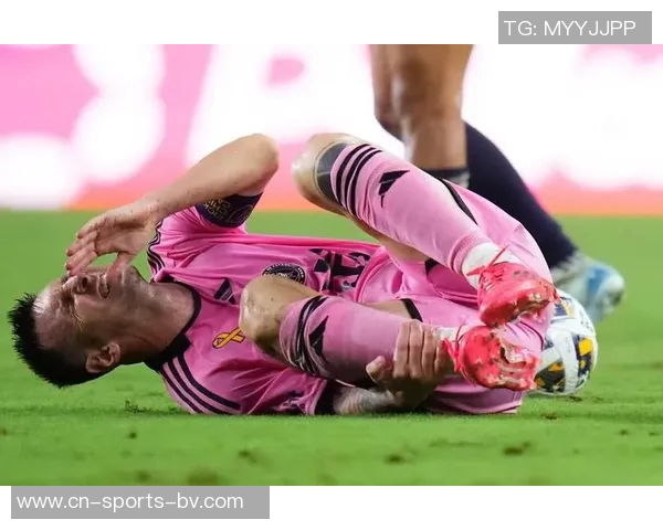 苏亚雷斯小角度射门险些破门立柱成他最大敌人